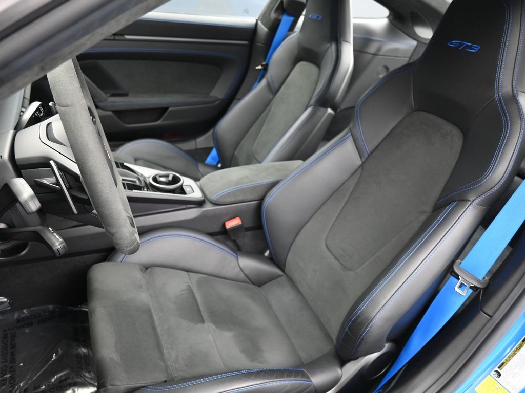 2024 Porsche 911 GT3 photo 4