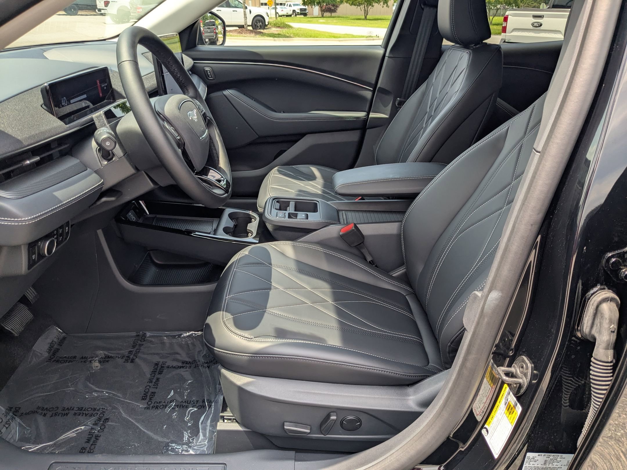 2025 Ford Mustang Mach-E Select photo 13
