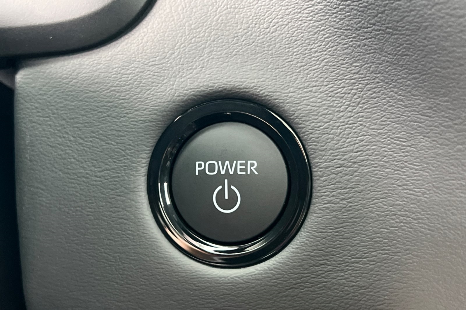 2026 Toyota Tundra Platinum CrewMax photo 22