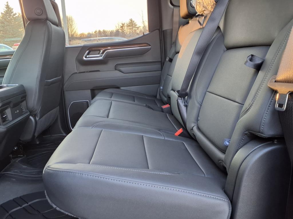 2025 Chevrolet Silverado 1500 RST photo 15