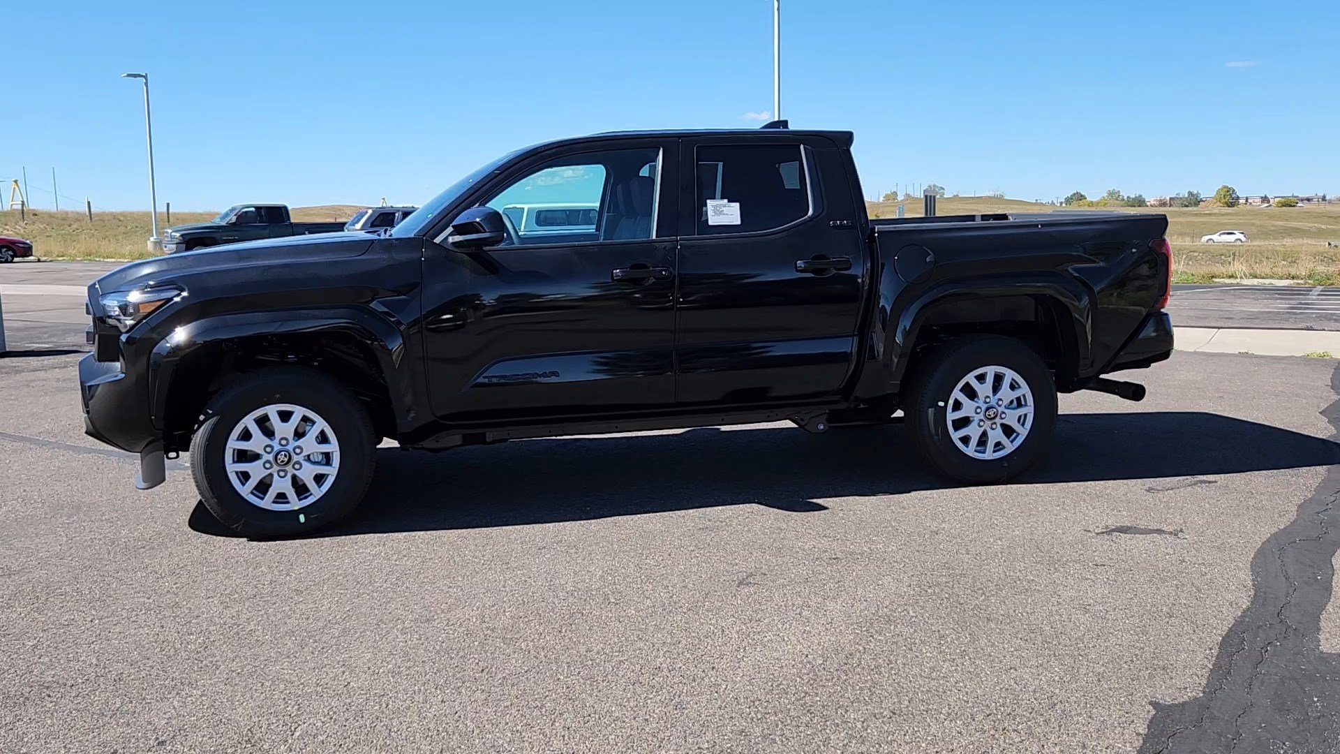 2025 Toyota Tacoma SR5 photo 2