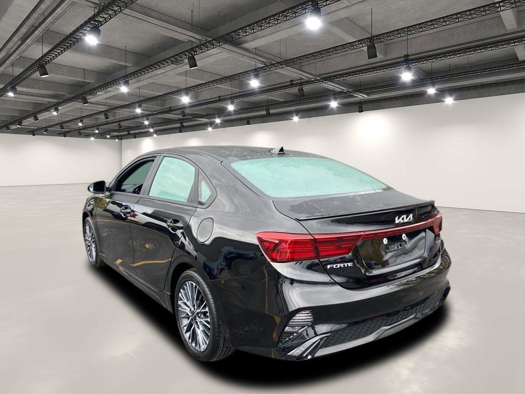 2023 Kia Forte GT-Line photo 4