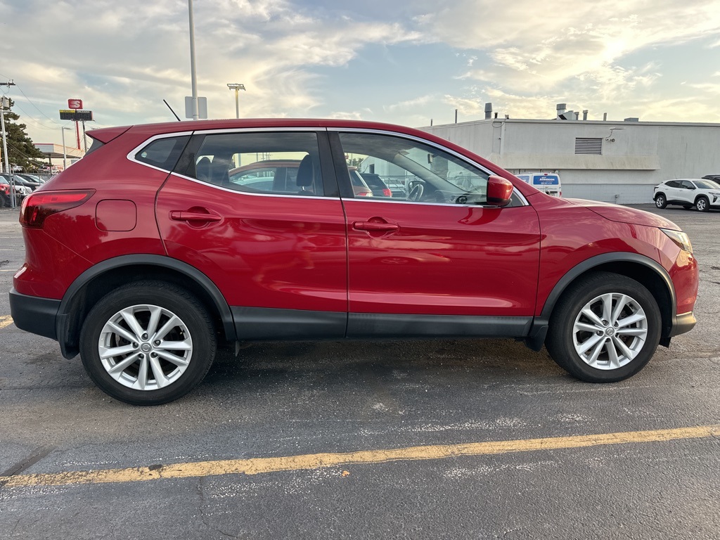 2017 Nissan Rogue Sport S photo 6