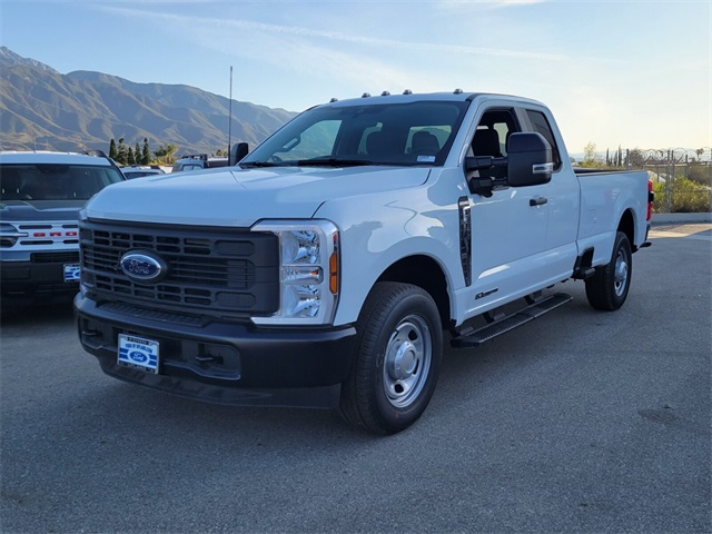 2024 Ford F-350 XL photo 3