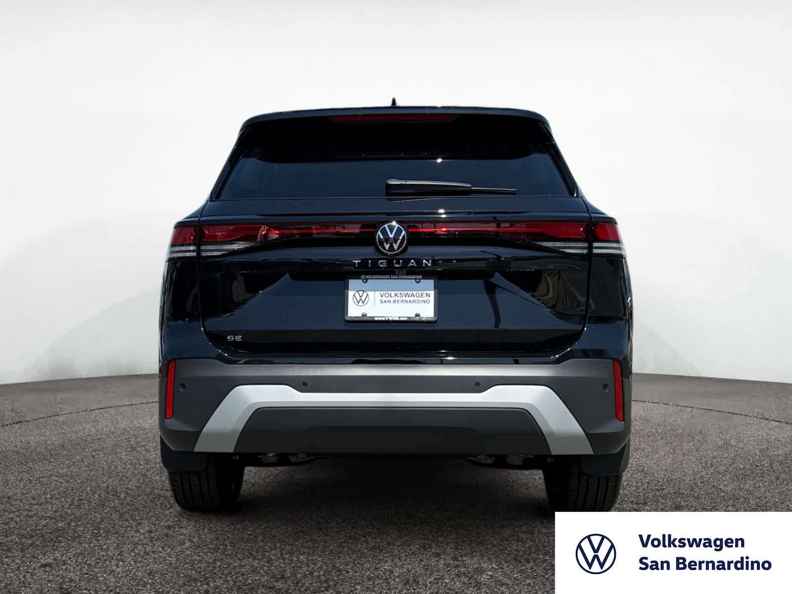 2025 Volkswagen Tiguan SE photo 4