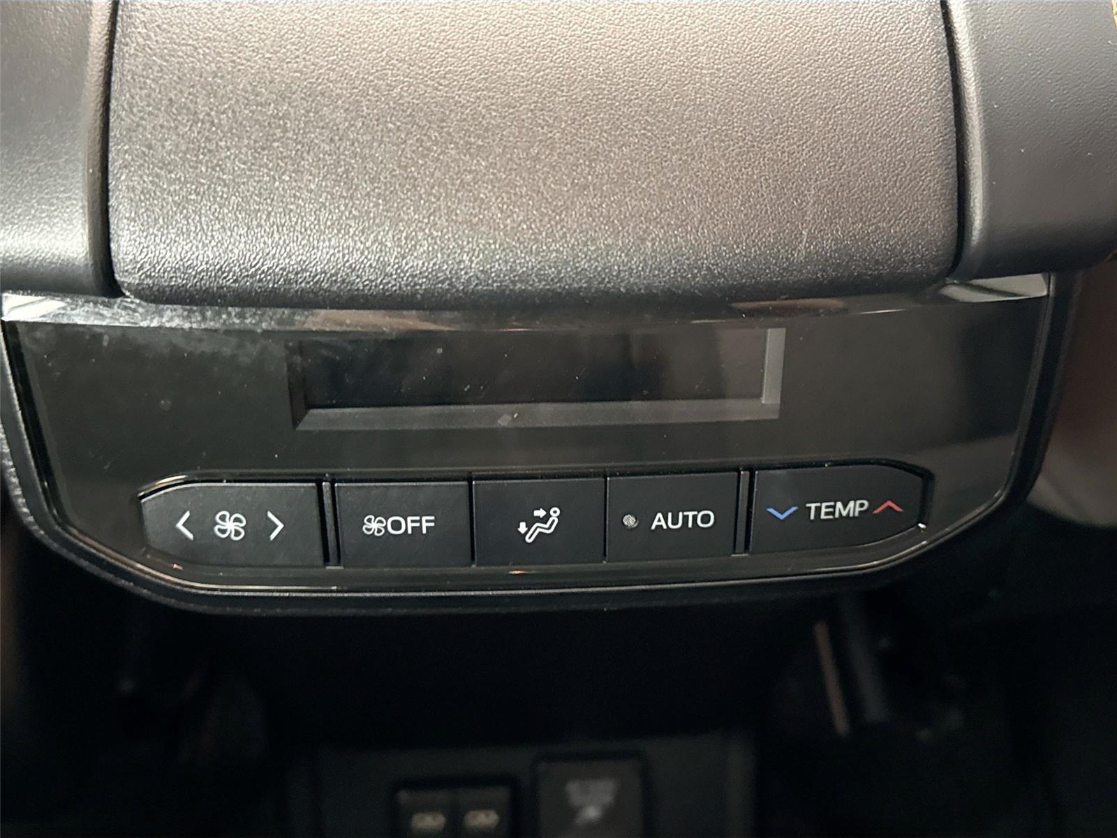 2023 Toyota Highlander Hybrid Bronze Edition photo 33