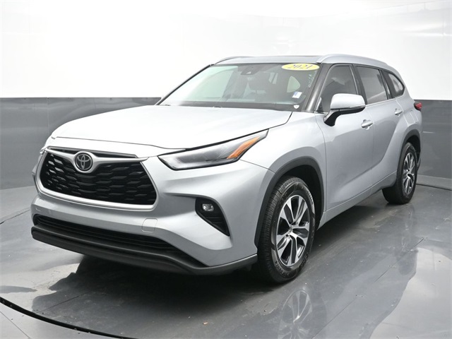 2021 Toyota Highlander XLE's photo