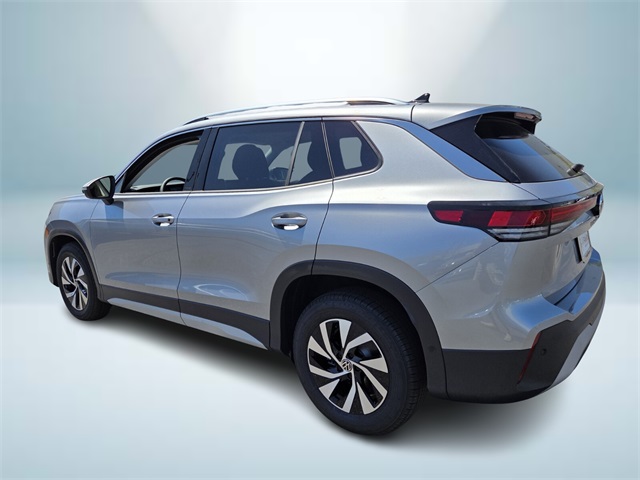 2025 Volkswagen Tiguan S photo 2
