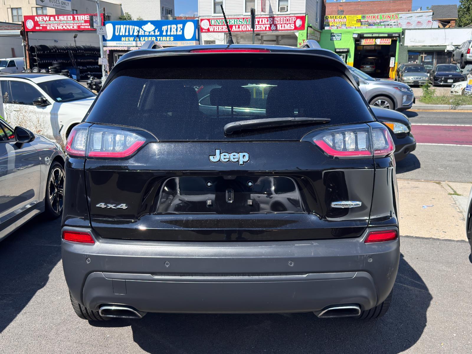 2020 Jeep Cherokee Latitude photo 5