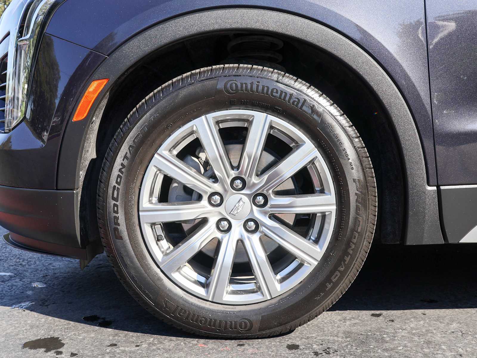 2023 Cadillac XT4 Premium Luxury photo 6
