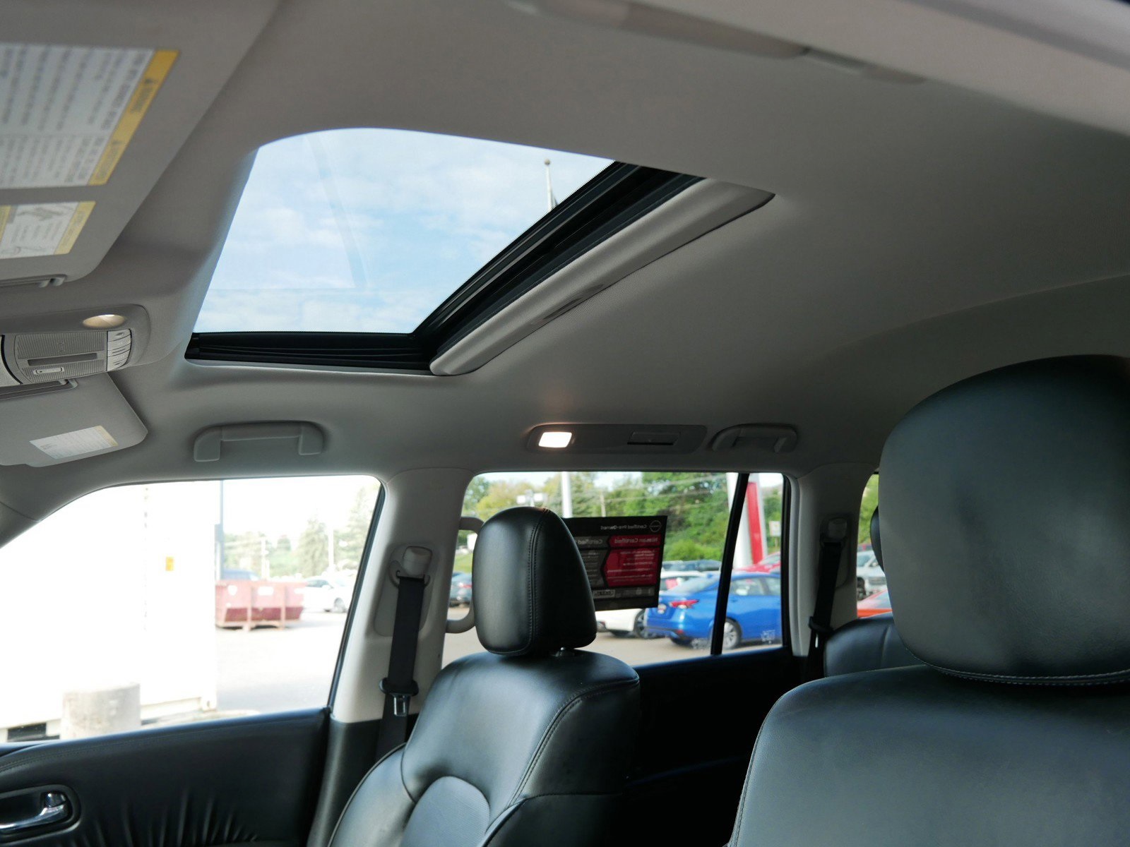 2024 Nissan Armada SL photo 15