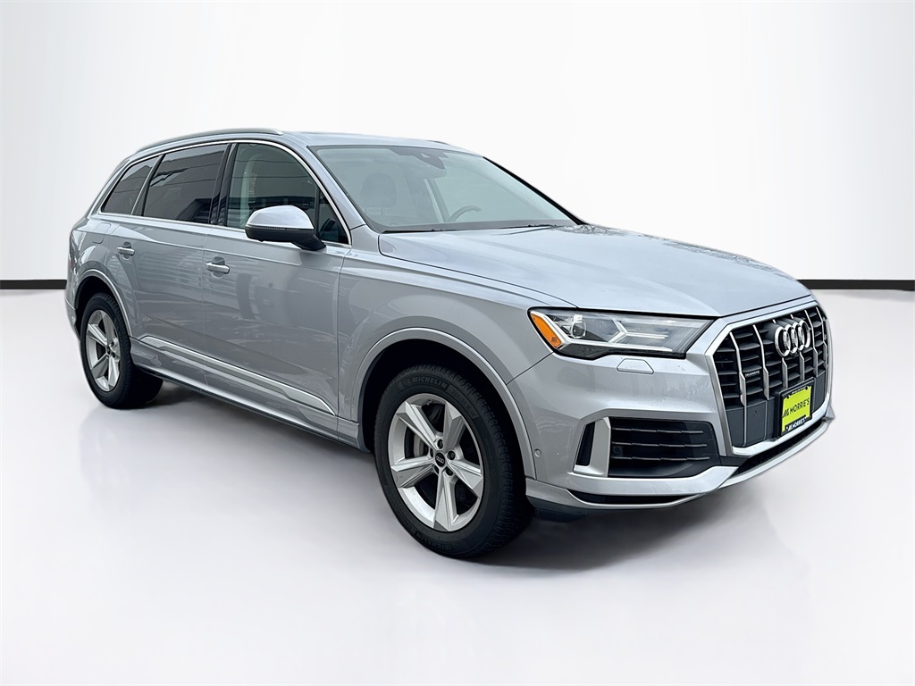2022 Audi Q7 55 Premium photo 3