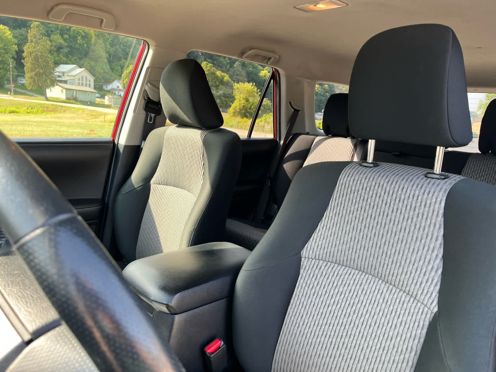 2016 Toyota 4Runner SR5 photo 20