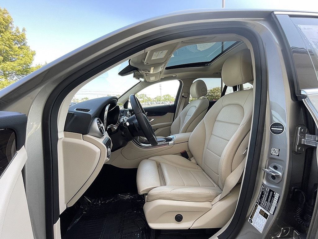 2021 Mercedes Benz GLC 300 4MATIC photo 23