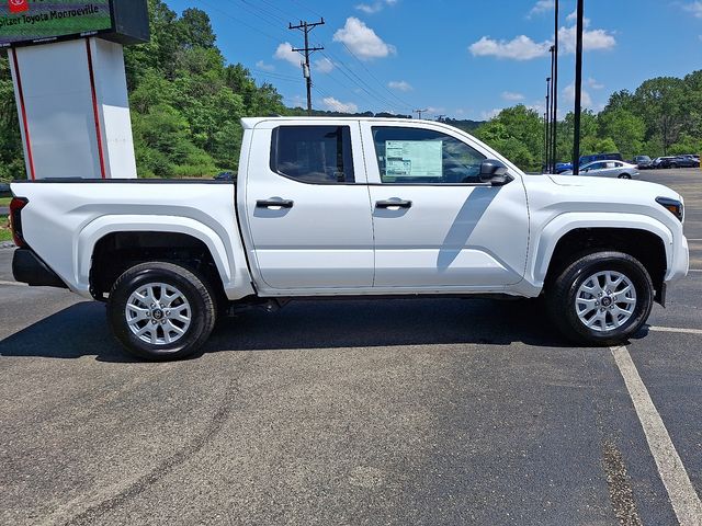 2025 Toyota Tacoma SR Double Cab photo 8