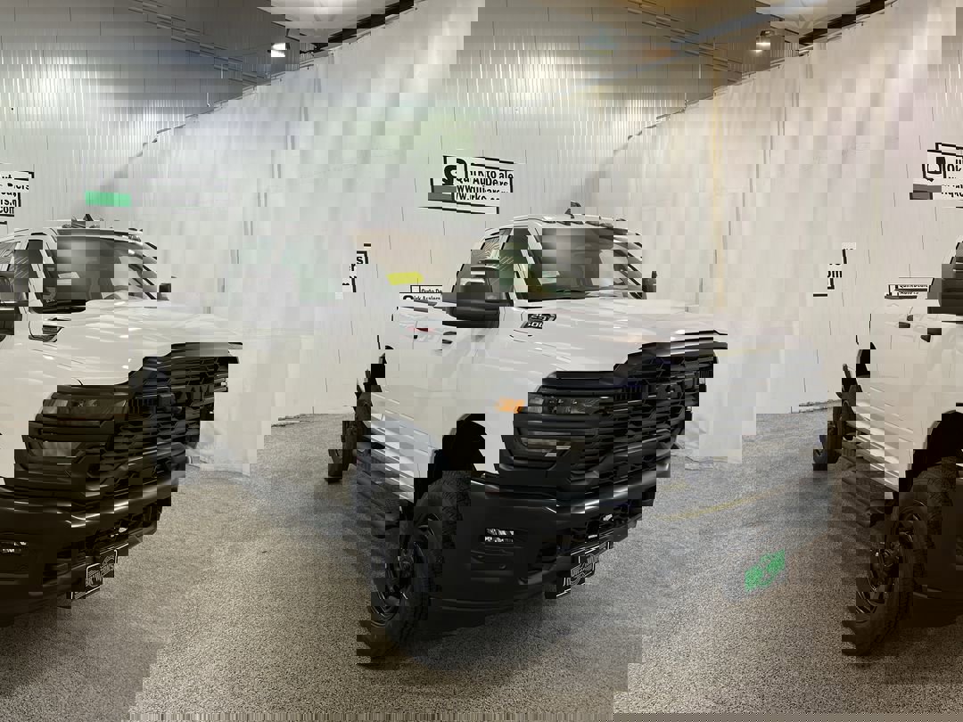 2025 Ram 2500 Tradesman photo 3