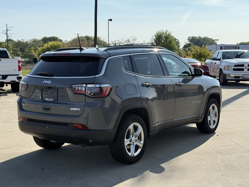 2024 Jeep Compass Latitude photo 6