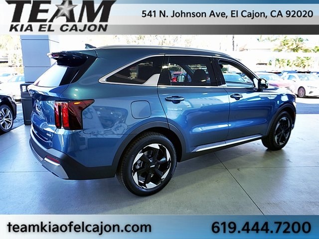 2026 Kia Sorento Plug-In Hybrid EX photo 3