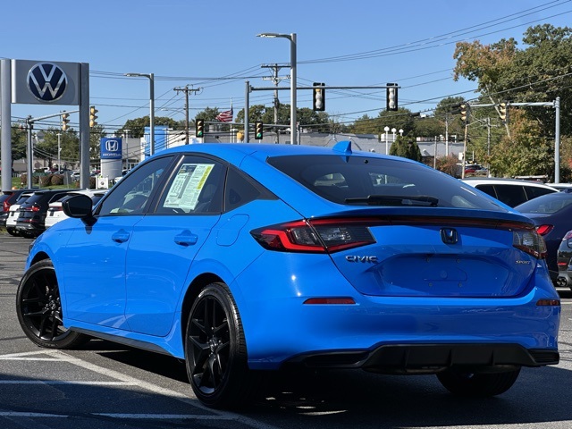 2022 Honda Civic Sport photo 3