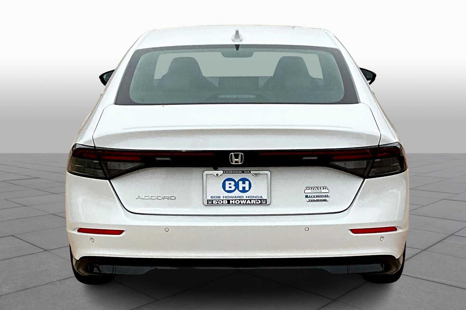 2025 Honda Accord Hybrid Touring photo 4
