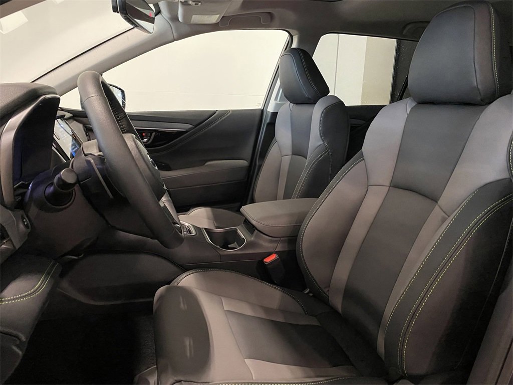 2025 Subaru Outback Onyx Edition photo 2