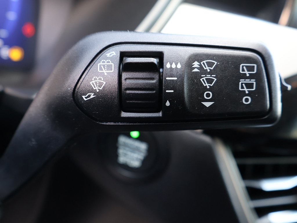 2022 Ford Escape SEL photo 49