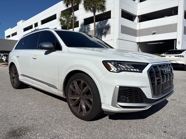 2021 Audi SQ7 Premium Plus's photo