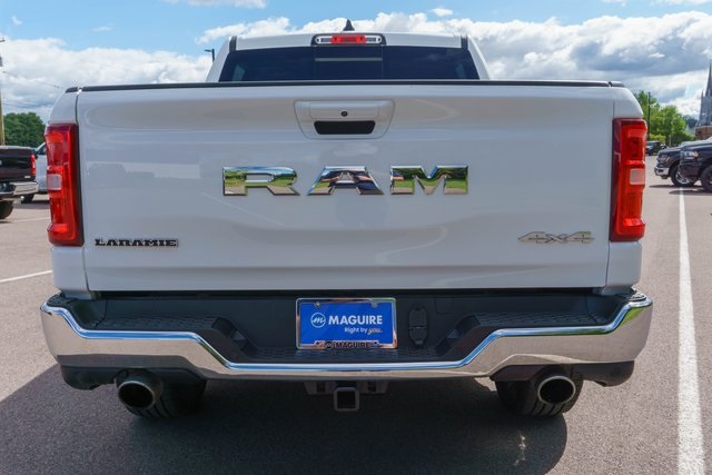2025 Ram 1500 Laramie photo 3