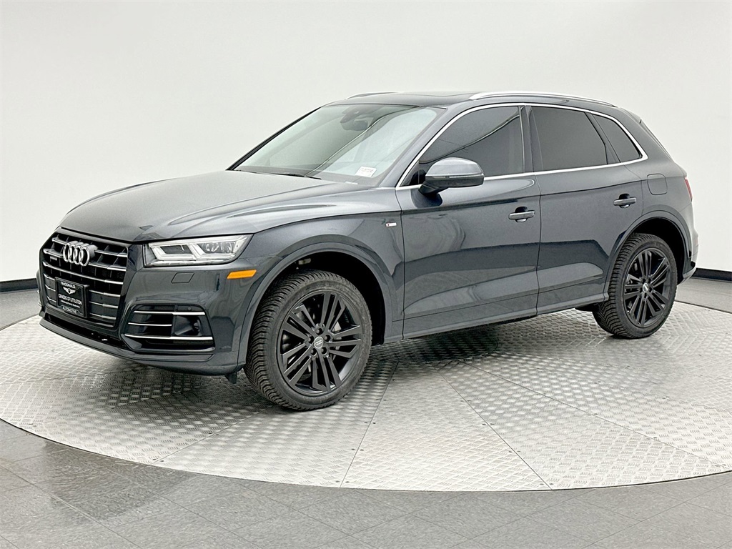 2020 Audi Q5 Premium Plus's photo