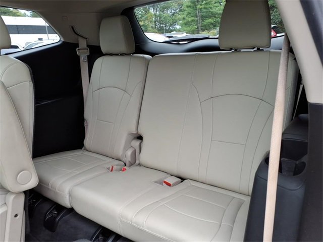 2020 Buick Enclave Essence photo 15