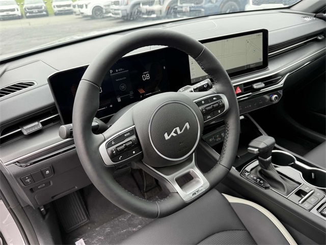 2026 Kia K5 GT-Line photo 2