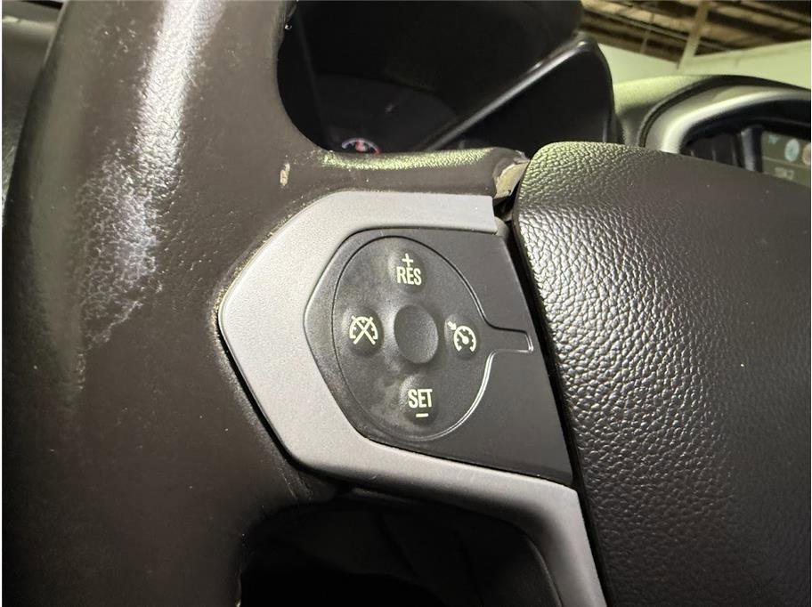 2018 Chevrolet Colorado LT photo 28
