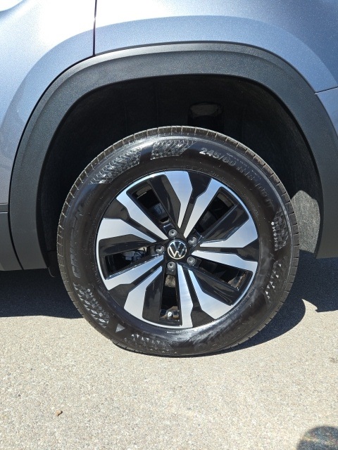 2024 Volkswagen Atlas SE photo 13