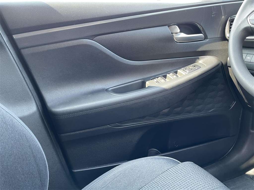 2022 Hyundai Santa Fe SEL photo 18