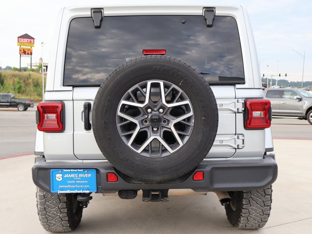 2024 Jeep Wrangler Sahara photo 4