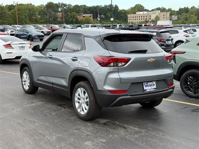 2026 Chevrolet Trailblazer LS photo 3