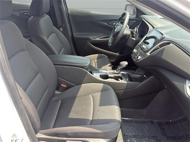 2025 Chevrolet Malibu 1LT photo 28