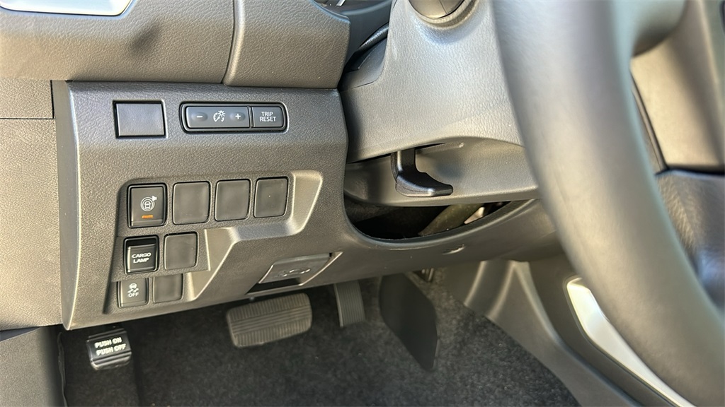 2025 Nissan Frontier King Cab SV photo 15