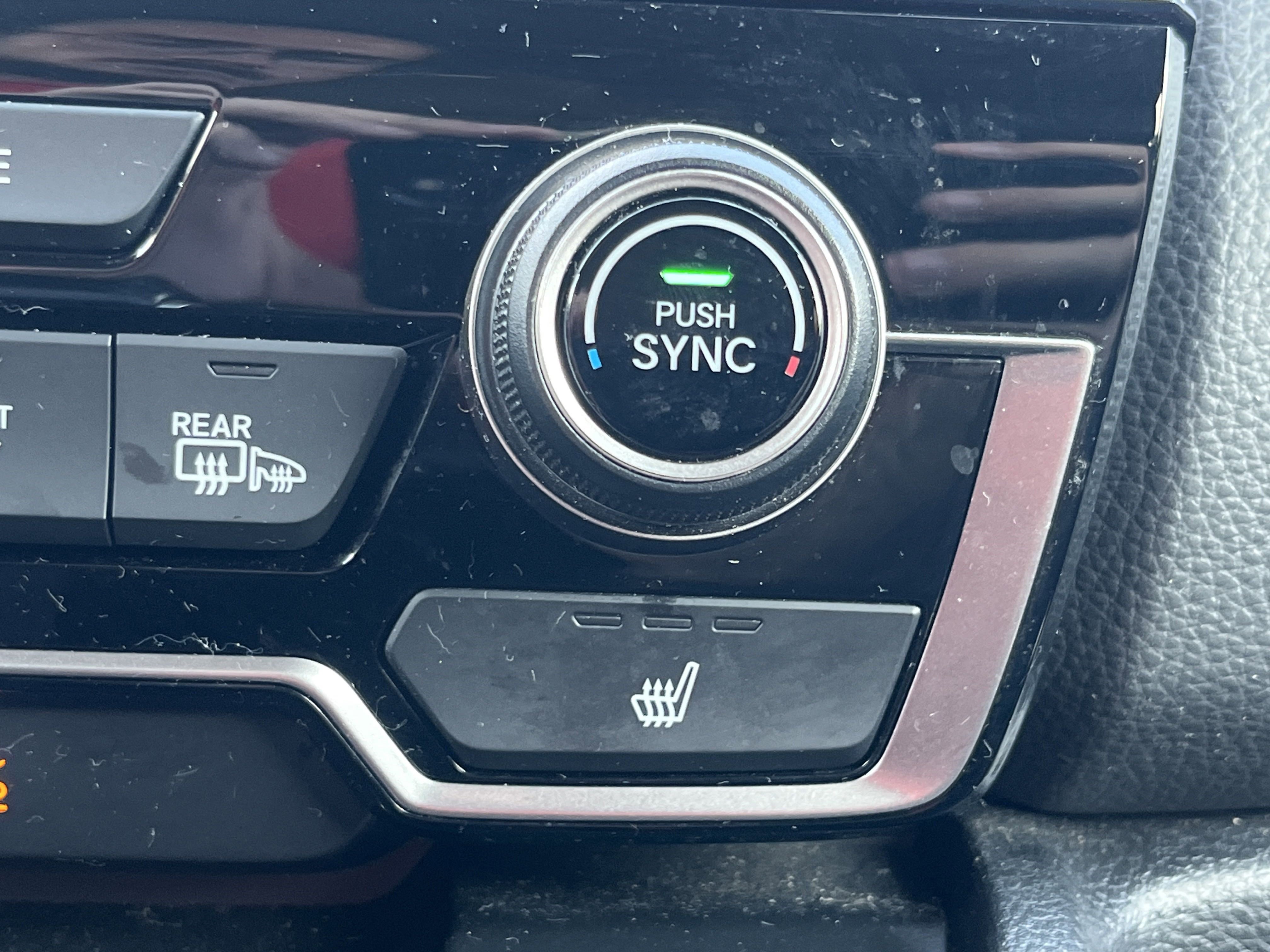 2022 Honda CR-V Touring photo 5