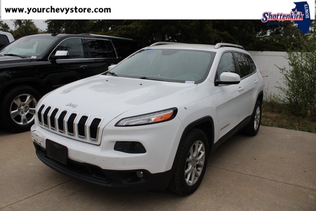 2015 Jeep Cherokee Latitude photo 2