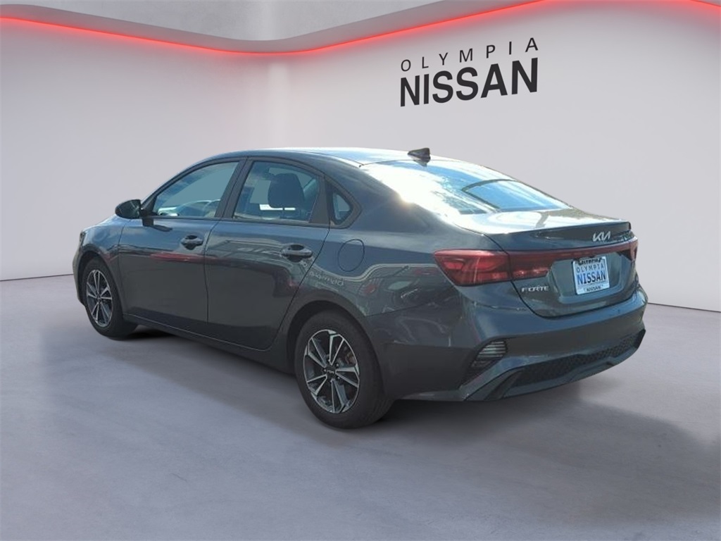 2022 Kia Forte LXS photo 3