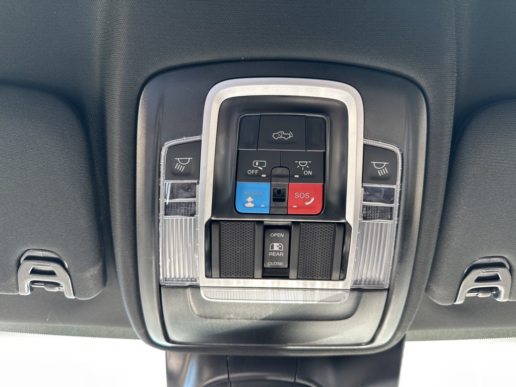 2025 Ram 2500 Laramie photo 25