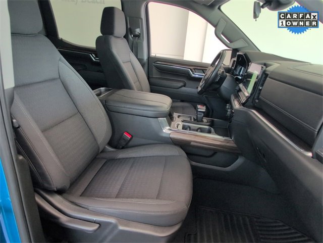 2023 Chevrolet Silverado 1500 RST photo 25
