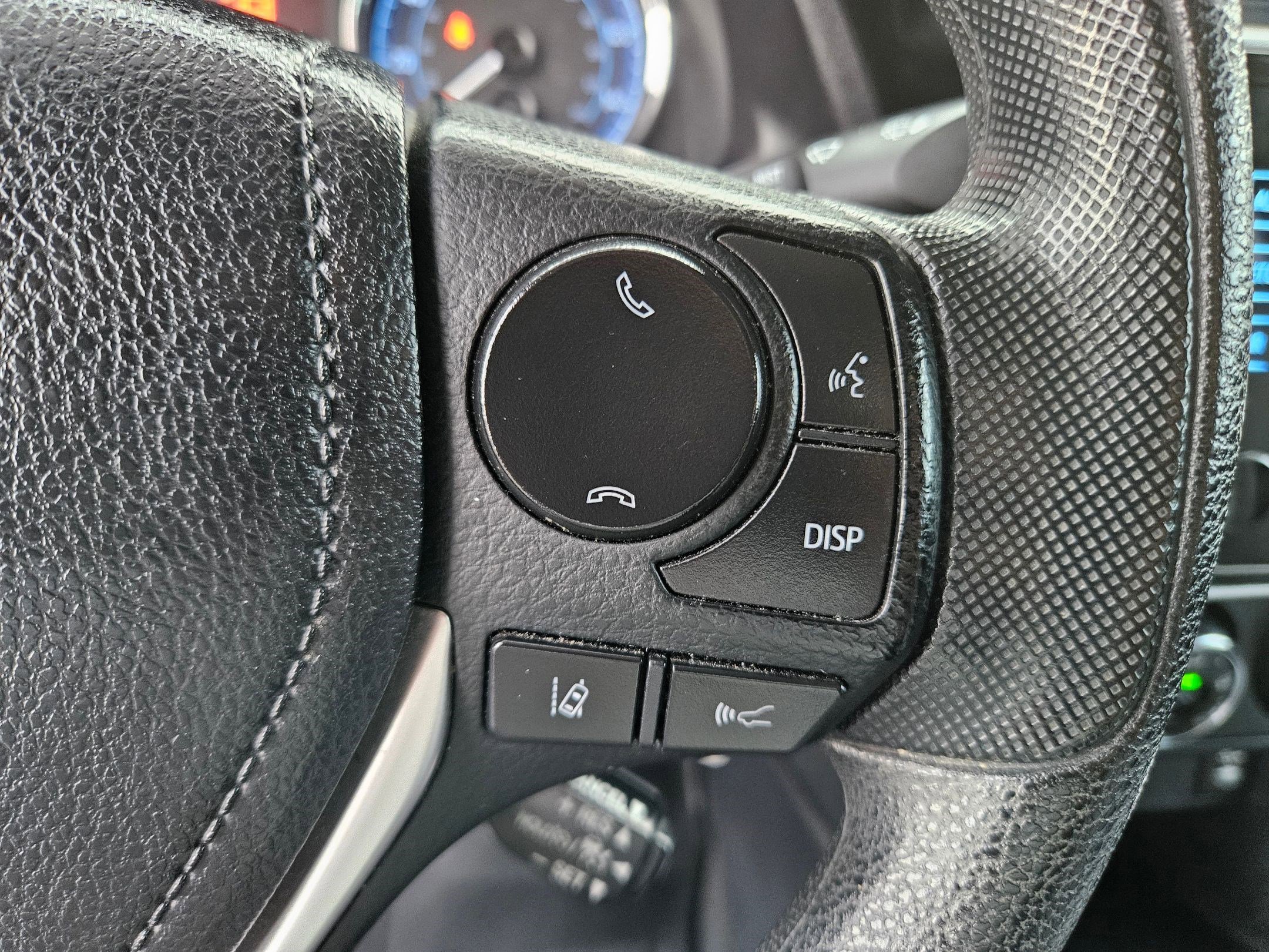 2018 Toyota Corolla L photo 16