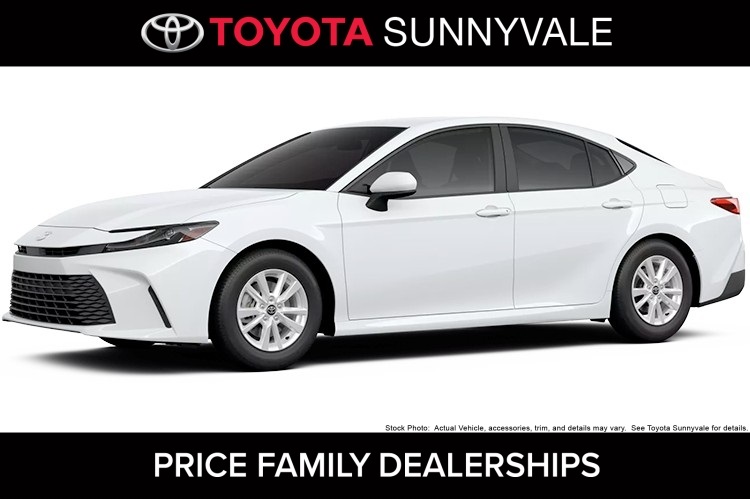 2026 Toyota Camry LE's photo