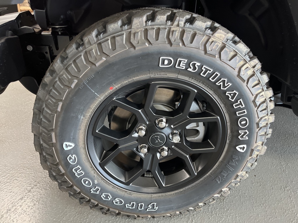 2025 Jeep Gladiator Sport photo 4