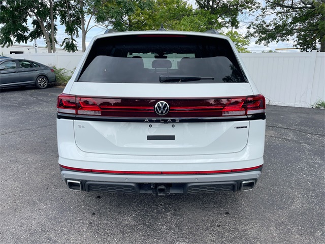 2025 Volkswagen Atlas Peak Edition SE Technology photo 22
