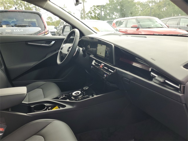 2025 Kia Niro Plug-In Hybrid EX photo 29