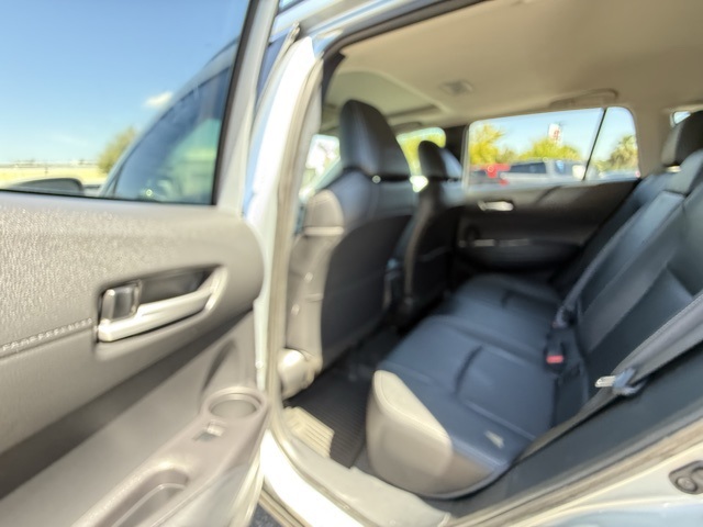 2024 Toyota Corolla Cross XLE photo 22