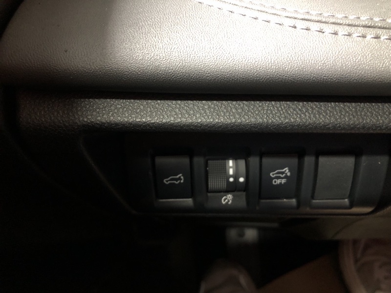 2025 Subaru Outback Touring photo 21